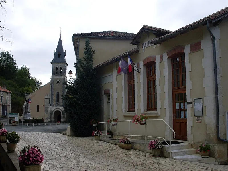 Vue de Teyjat, Dordogne